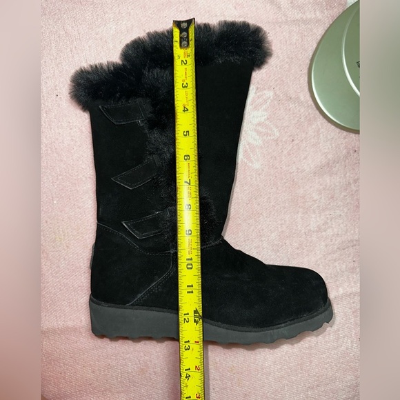 BearPaw Black Winter Boots with Faux Fur - Picture 5 of 8